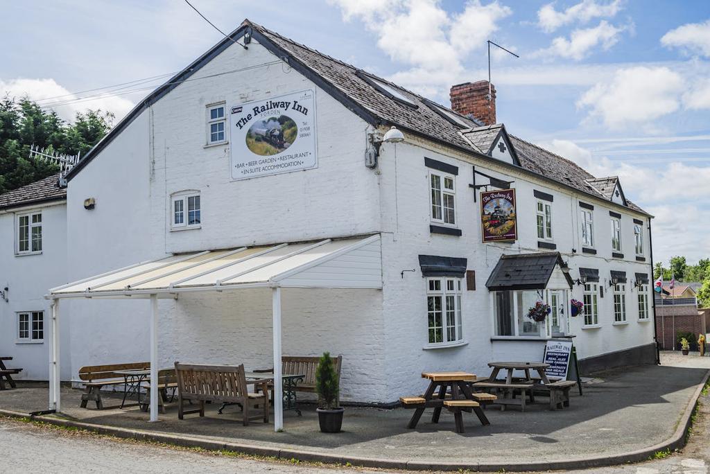Railway Inn 4434.jpg