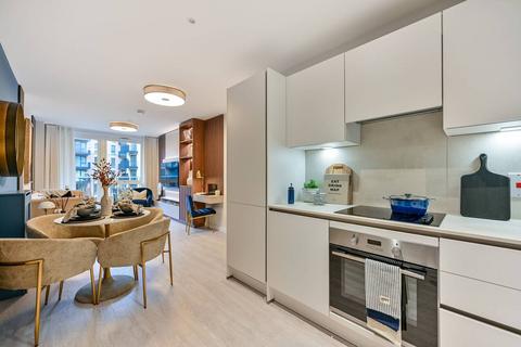 2 bedroom flat for sale, Hayes Village, Hayes UB3
