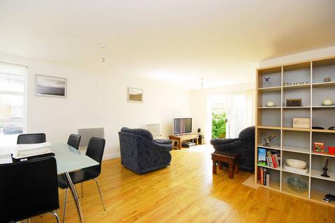 undefined, Primrose Place, Isleworth, TW7