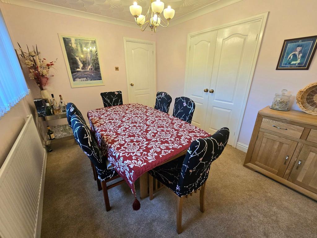 Secon reception room/dining
