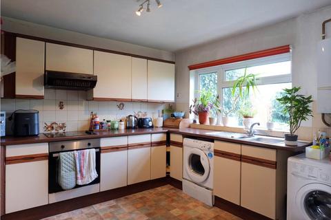 undefined, Halton Road, Chadwell St.Mary