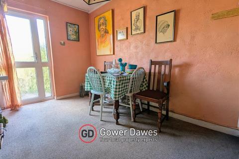 undefined, Halton Road, Chadwell St.Mary