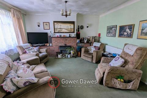 undefined, Halton Road, Chadwell St.Mary