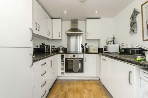 2 bedroom flat to rent, Stepney Way, London E1