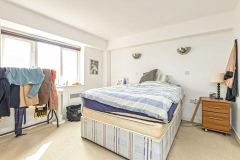 2 bedroom flat to rent, Stepney Way, London E1