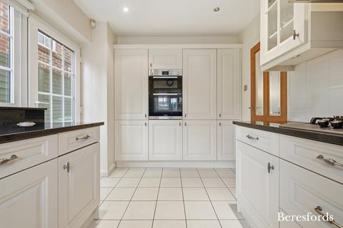 4 bedroom detached house for sale, Shenfield Place, Shenfield, CM15
