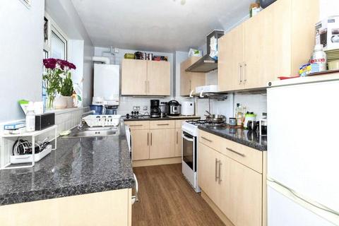 undefined, Normanhurst, Ashford, Spelthorne, TW15