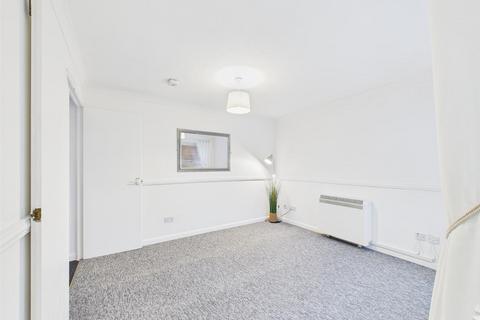 1 bedroom end of terrace house for sale, Whitley Court, Aylesbury HP21