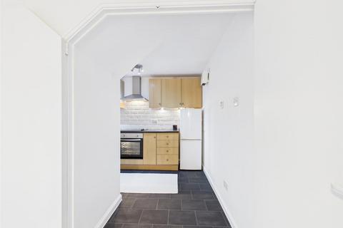 1 bedroom end of terrace house for sale, Whitley Court, Aylesbury HP21
