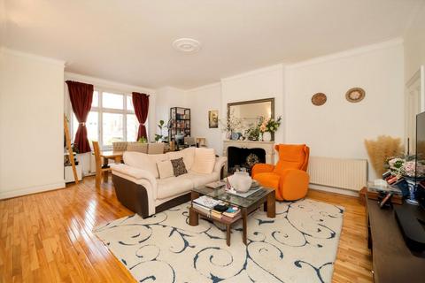 2 bedroom flat to rent, Fawley Road, LONDON NW6