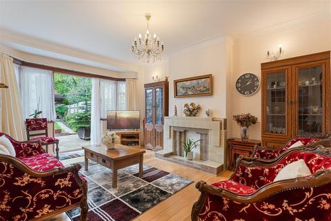 3 bedroom house for sale, Bramley Road, London