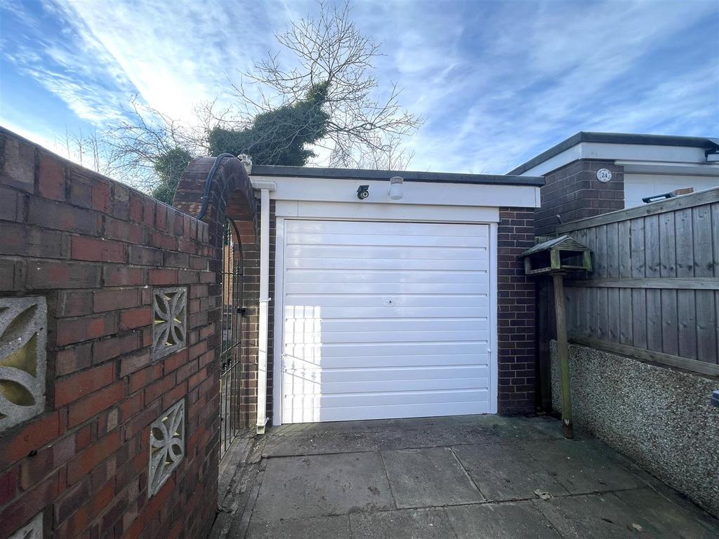 Garage.jpg