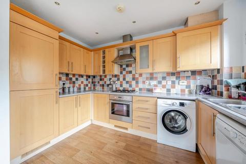 2 bedroom flat for sale, Chesham, Buckinghamshire, HP5