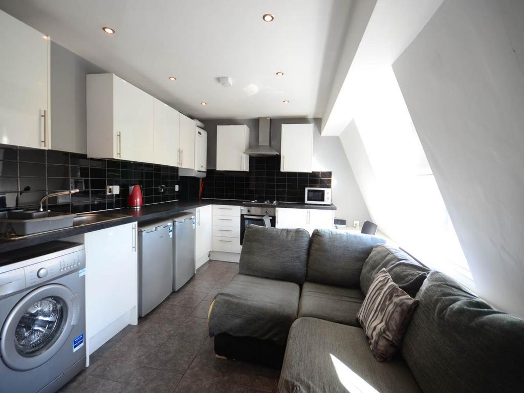 Kitchen (2)