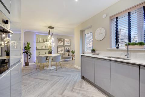 4 bedroom semi-detached house for sale, Smith Crescent, Beaulieu, Chelmsford