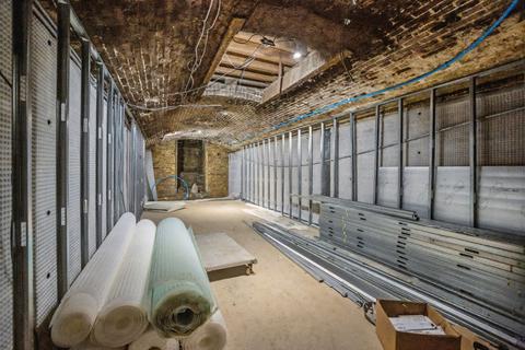 Flat for sale, 8 Preston Place, 23A Preston Street, Faversham, Kent, ME13 8NZ