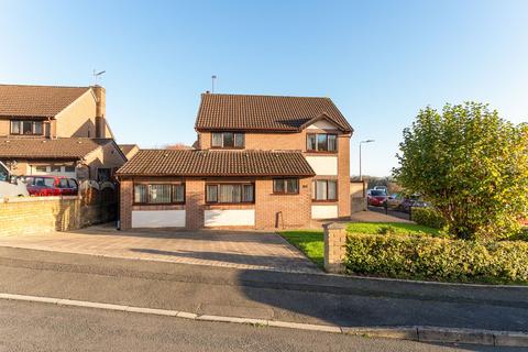 Fenner Brockway Close, Newport, NP19