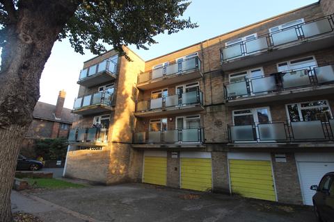 Windlesham Gardens, Brighton BN1