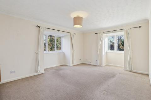 2 bedroom apartment for sale, Princes Road, Weybridge, Surrey, KT13