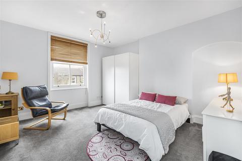 2 bedroom apartment for sale, Okehampton Road, Kensal Rise NW10