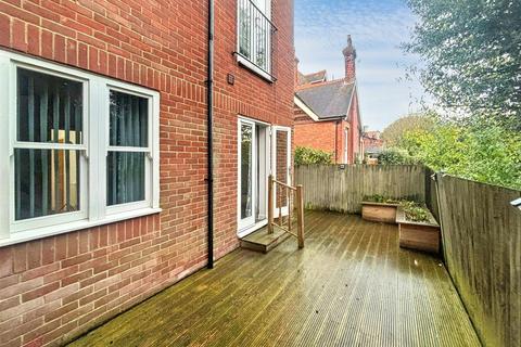 2 bedroom flat for sale, Grassington Road, Eastbourne