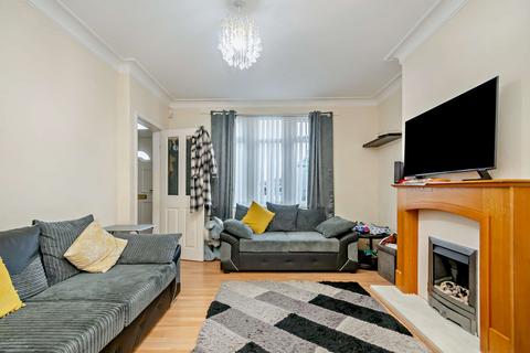 3 bedroom terraced house for sale, Carr Bottom Avenue, Bradford, BD5