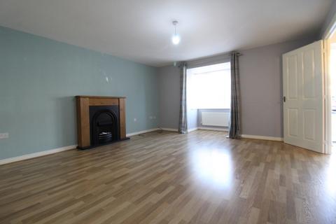 4 bedroom detached house to rent, Asbury Way, Woodville, DE11