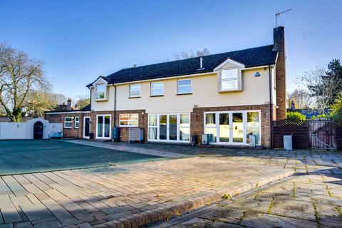 5 bedroom detached house for sale, Mildenhall Road, Bury St. Edmunds IP28