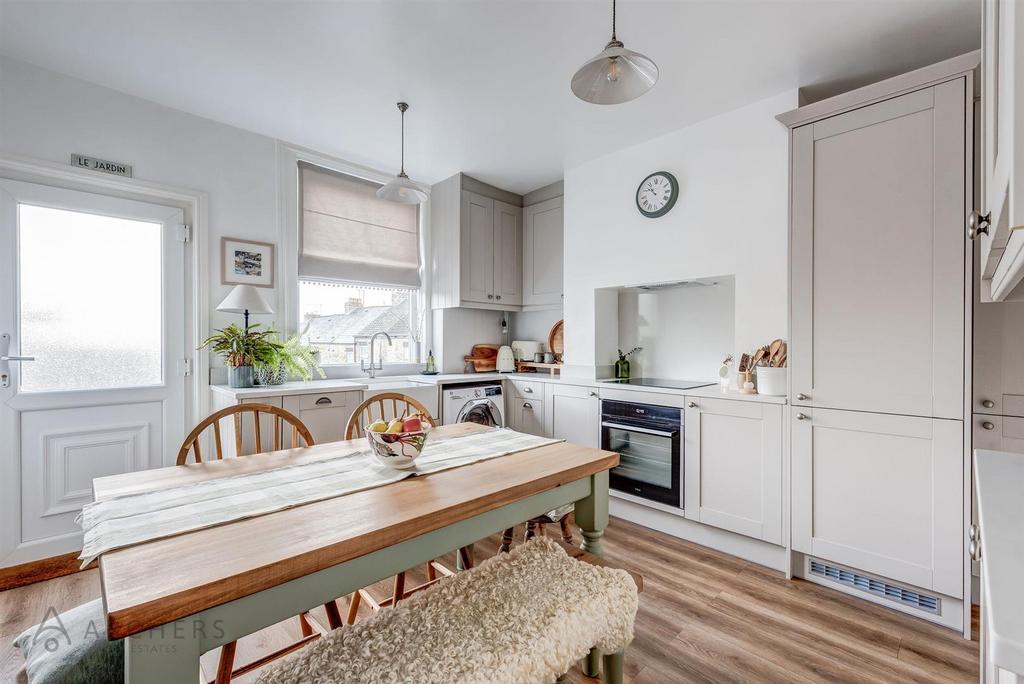 262 Western Road(Interior)-5.jpg
