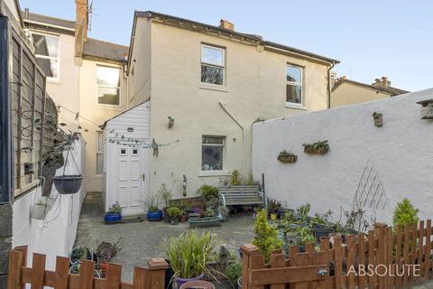 2 bedroom flat for sale, Babbacombe Road, Torquay, TQ1