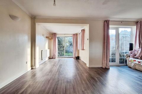 3 bedroom end of terrace house for sale, The Hartings, Bognor Regis, PO22 6QF