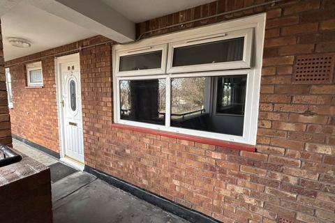 2 bedroom flat for sale, Aidan Close, Dagenham RM8