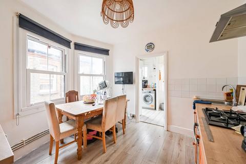 2 bedroom maisonette for sale, Gladstone Avenue N22, Wood Green, London, N22