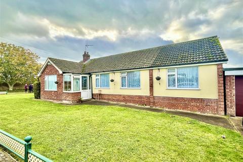 4 bedroom detached bungalow for sale, Lovat Close, Harleston IP20