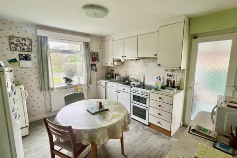 4 bedroom detached bungalow for sale, Lovat Close, Harleston IP20