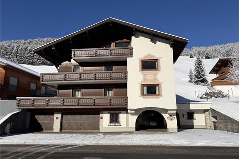 8 bedroom apartment, Haus Almajur, Lech Am Arlberg