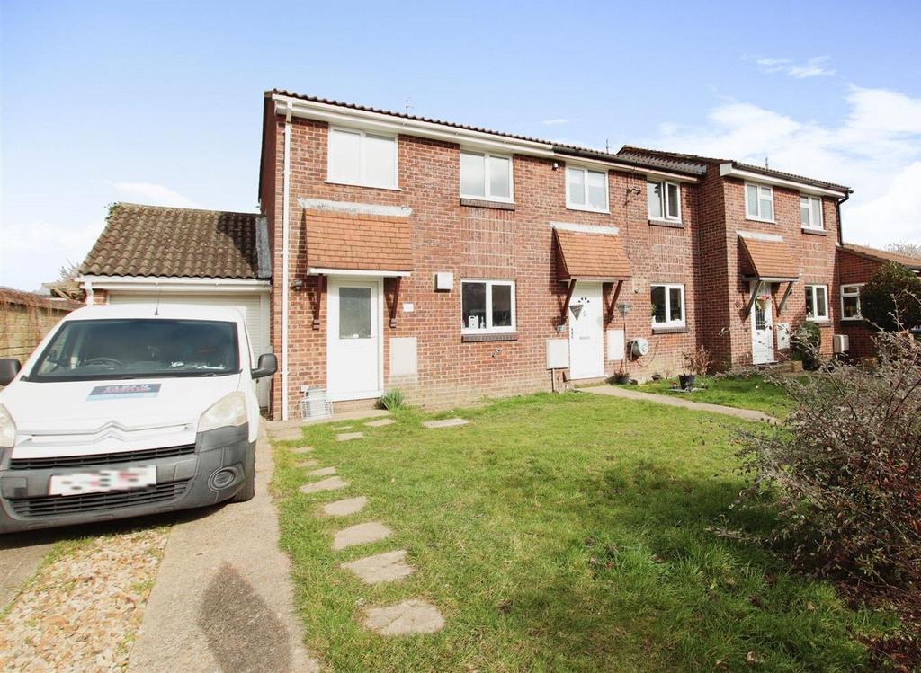 3 bedroom Semi Detached for rent