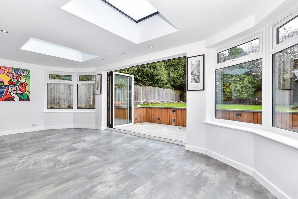 Orchard cons