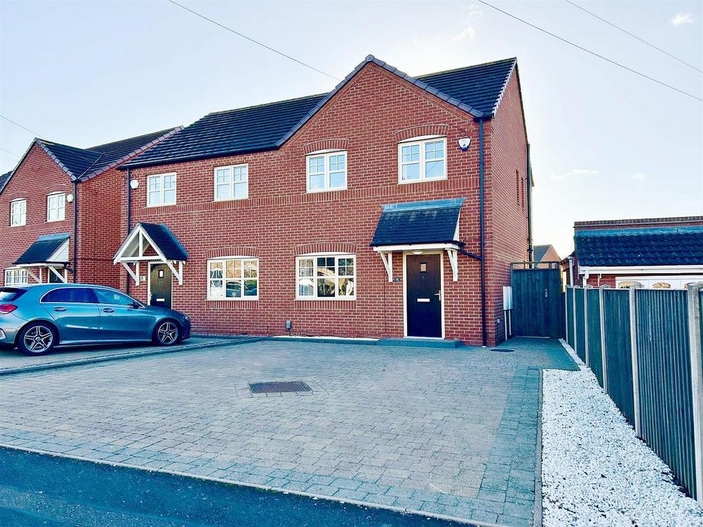 Ashfield Grove Halesowen 1.jpg