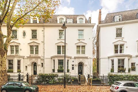 Gledhow Gardens, London SW5