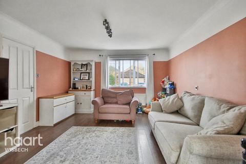 Orchard Drive, West Walton