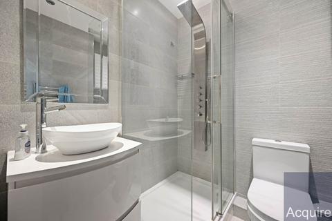 2 bedroom flat to rent, Bridges Court Road, London, SW11 3GW