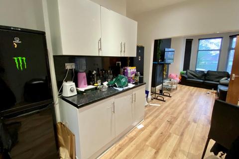 5 bedroom terraced house to rent, Rippingham Road, Manchester M20