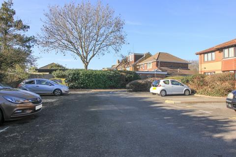 undefined, 442 Portsmouth Road, Southampton SO19