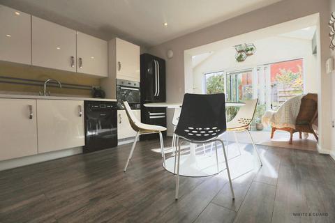 3 bedroom semi-detached house for sale, Savernake Way, Eastleigh SO50