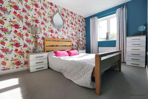 3 bedroom semi-detached house for sale, Savernake Way, Eastleigh SO50