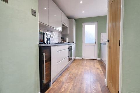 3 bedroom semi-detached house for sale, Eastleigh Road, Eastleigh SO50
