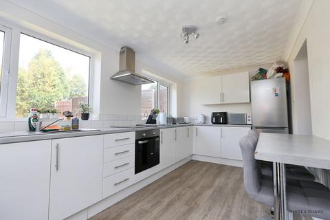3 bedroom semi-detached house for sale, Latham Close, Eastleigh SO50