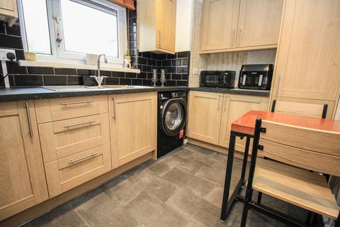 2 bedroom maisonette for sale, Barnes Close, Southampton SO18