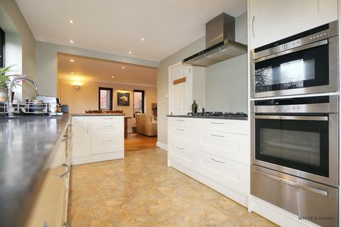 4 bedroom detached house for sale, Upham Street, Southampton SO32